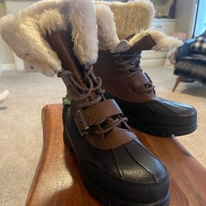 Polo women waterproof  winter boots
size 9- 9 1/2 barely worn. Fur lined .